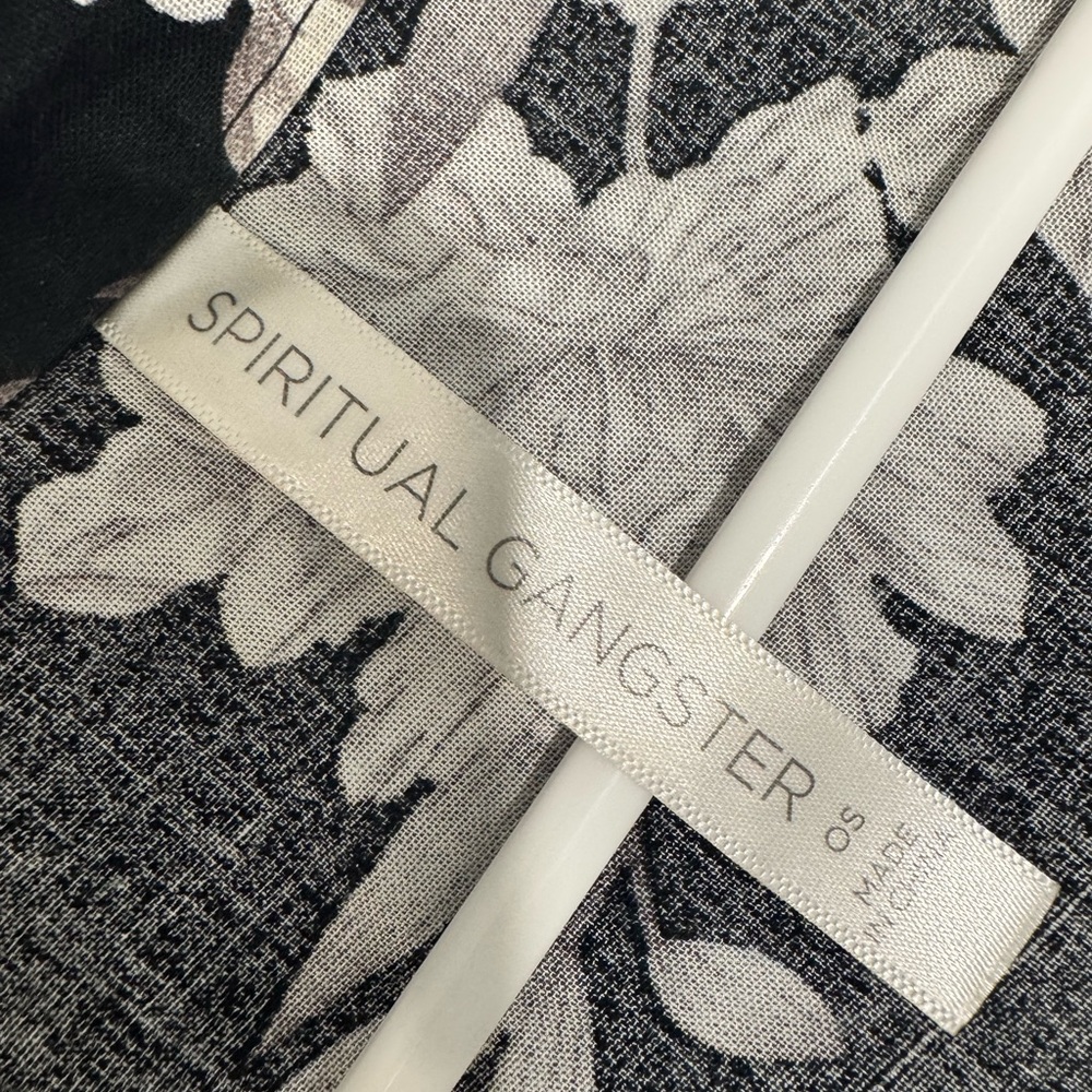 Spiritual Gangster Black White Floral Kimono One Size - Picture 5 of 5